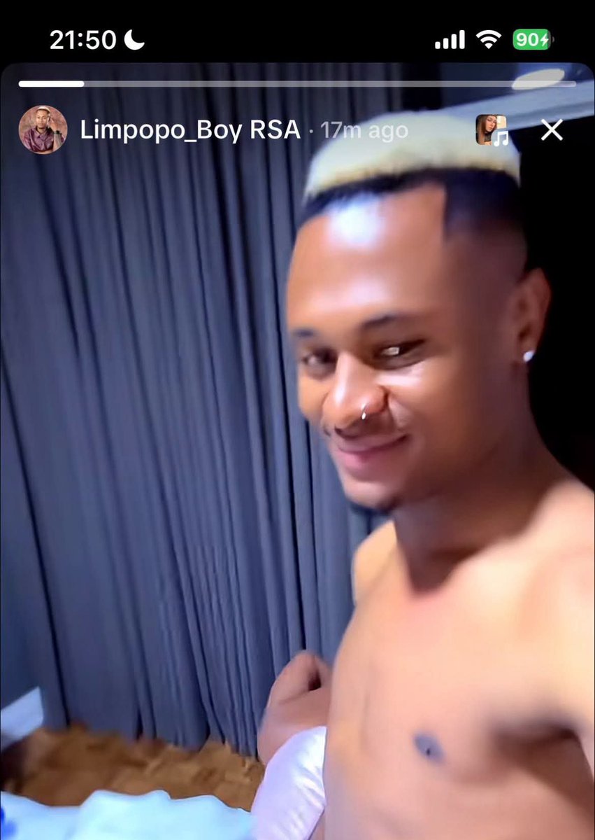 AdvoBarryRoux's tweet photo. What in the name of Limpopo Boy is going on here? https://t.co/Mr2GkPhHxk
