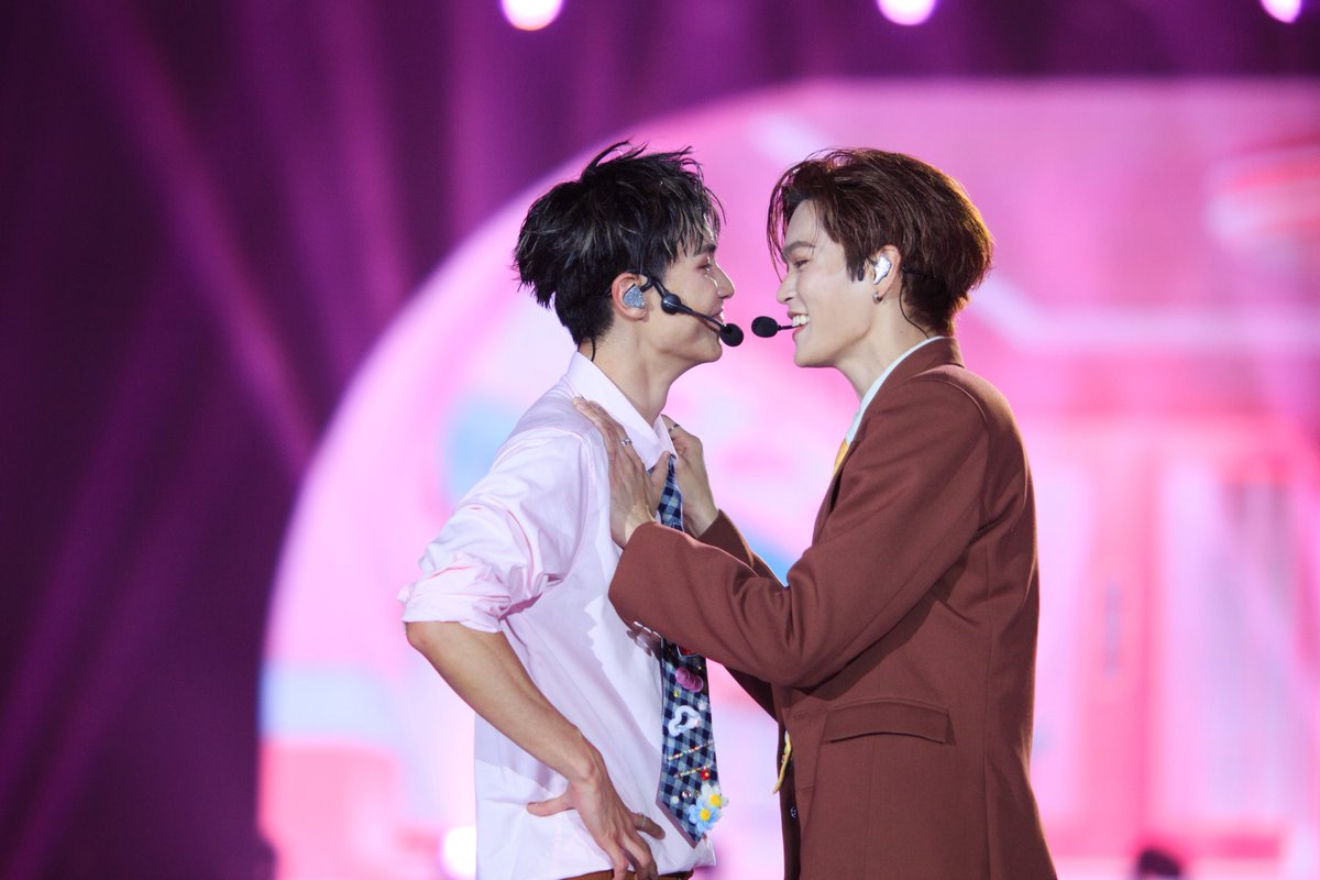 RatchanJ's tweet photo. พิไม่เล่นนนนน

JUNIORMARK ALWAYS SUNNYMOON

#JuniorMarkConcertD3
#JuniorMark https://t.co/n8zrjorpF8