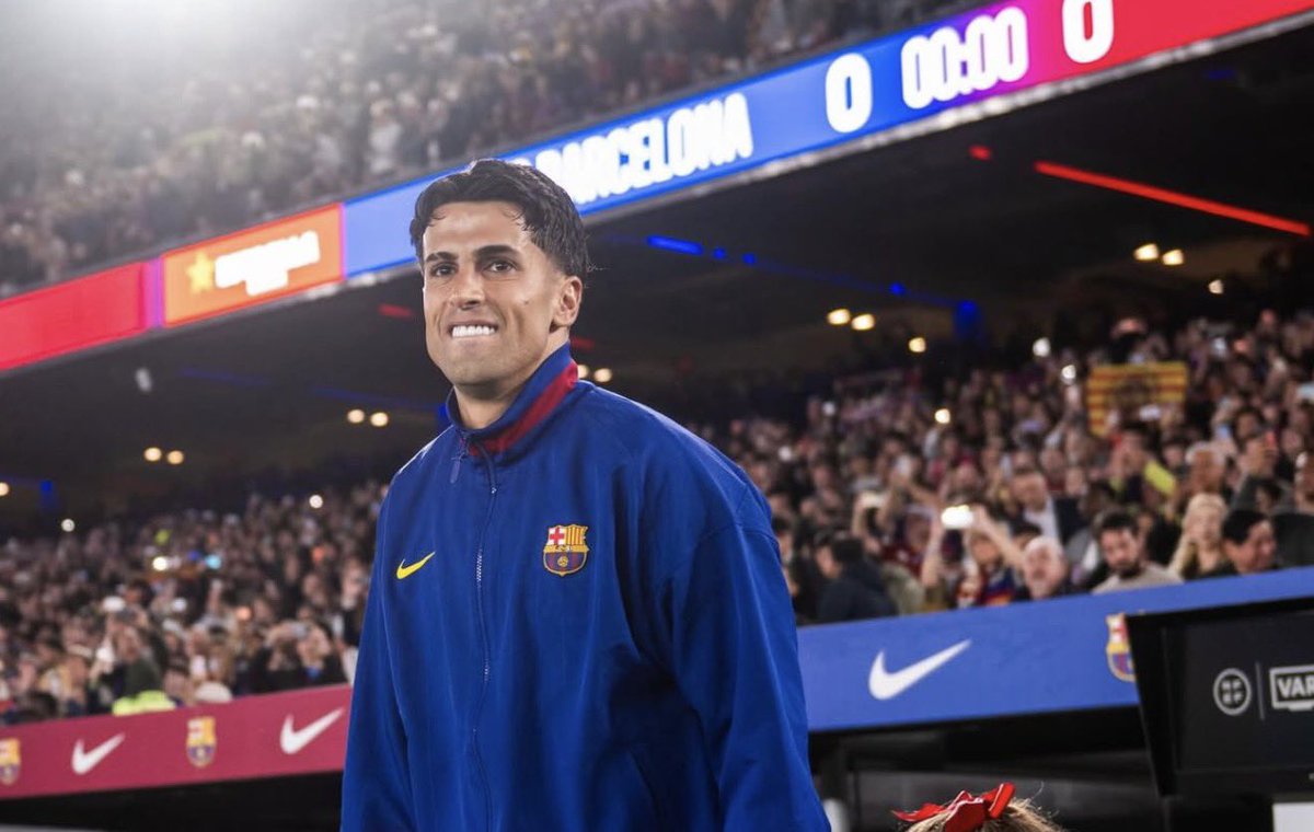 FabrizioRomano's tweet photo. 🚨🔵🔴 Barcelona remain in active talks to João Cancelo from Al Hilal, it’s expected to happen soon as João only wants Barça.

Deal was not done in July despite reports but seen as matter of time.

🎥➕ https://t.co/G4W2Hhihnw https://t.co/OYaFGpGA5S