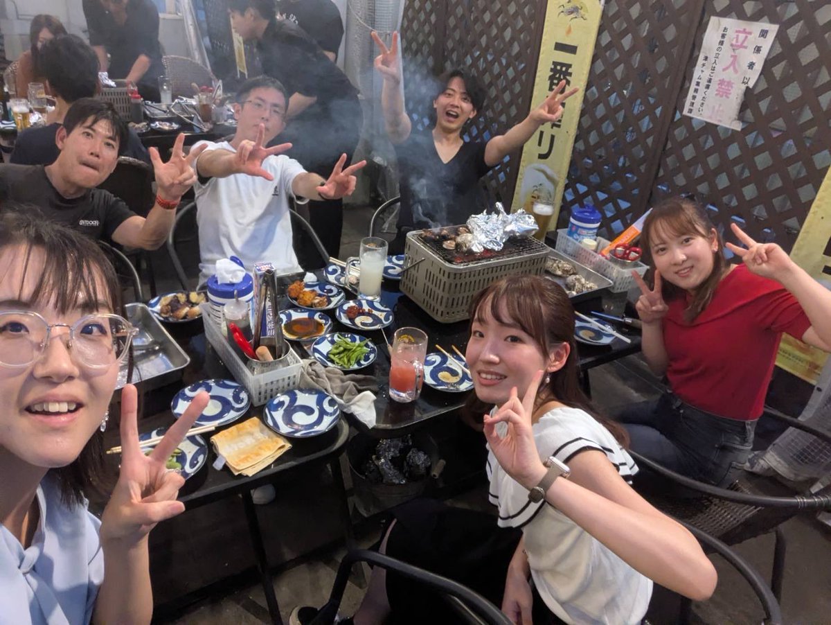 kadora_dora's tweet photo. おつカラス🥵‼️今年の県大会はシードなので三重県合唱連盟理事長を目指して頑張ってみたがダメでした👋残念ガラス😁💦💦そんなことより……😡🏈打ち上げしてたらサゴシに遭遇⁉️これってDESTINY⁉️(知ってるカナ😁??)皆に告ぐ、福井での接触コードは『354354』🤌🤌🤌 https://t.co/fYugiDpNff