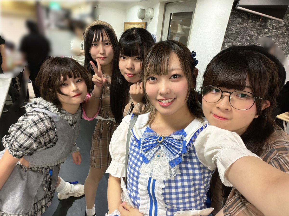 kira_yumeiro's tweet photo. IDOLLABO ハーフアニバーサリー🎂🧸
ありがとうございました🙌🏻💙(ｵﾒﾃﾞﾄｳ)
サプライズコラボでシスホリさんとファミリーネームをやらせて頂きました!!
いつもの私とは違う感じで楽しんで貰えてたら嬉しいですᕷ*.°
ゆめいろのライブも盛り上がってくれてとても嬉しかったよ🫪

���後日 会津🏯 https://t.co/rJcmJbIiOU
