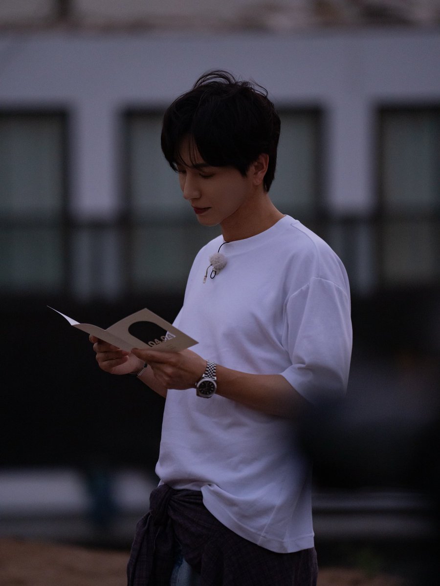 83zline's tweet photo. johnny saw an angel https://t.co/tX1sto9ChZ