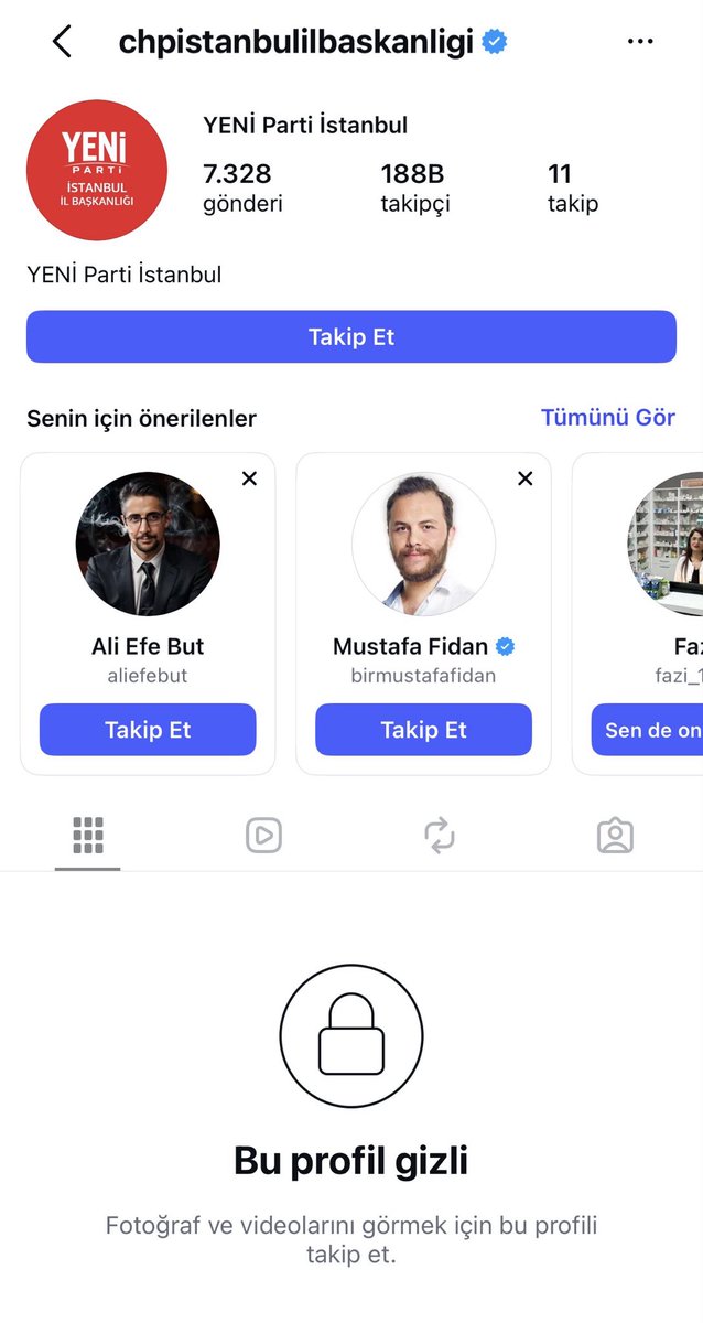 NurKeji's tweet photo. Bu nasıl bir yüzsüzlük, bu nasıl bir aymazlıktır böyle! Kendilerini ne duruma düşürdüklerinin dahi farkına varamıyorlar. Bir de hesabı gizlemişler. Hangi siyasal parti gizli hesap kullanır yahu? Bunlar nasıl varlıklar? 
#hırsızlar #yeniparti #acayip #tuhaf https://t.co/egHcX07VRj