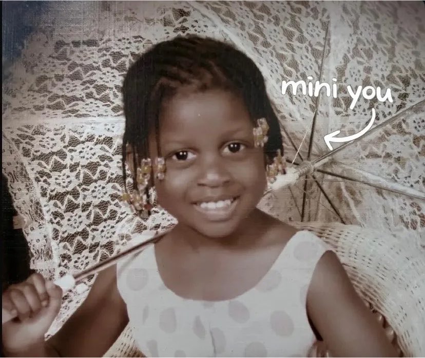 Iamstillkingg's tweet photo. I don’t know how but I can tell from this picture that Temi would have this kind of personality sha😂

The smile never changed🤭

#BBNaija
#TemiNkem https://t.co/KBUF2Vl37K
