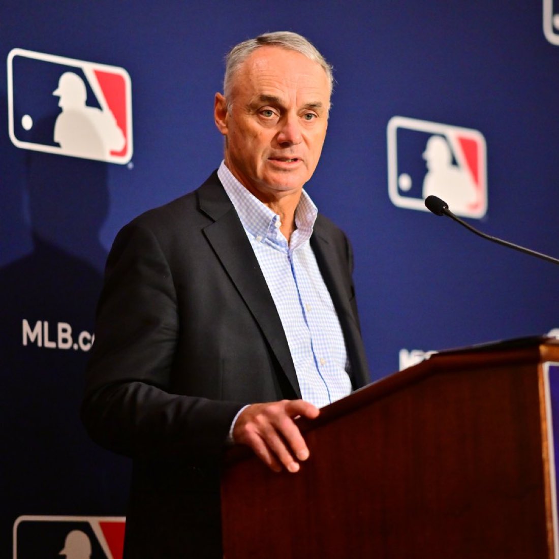 Punchoutpitch's tweet photo. The MLBPA is absolutely NOT going to accept a salary cap in the new CBA, per @JeffPassan 

(Via @allthesmokeprod) https://t.co/N48fx833VE