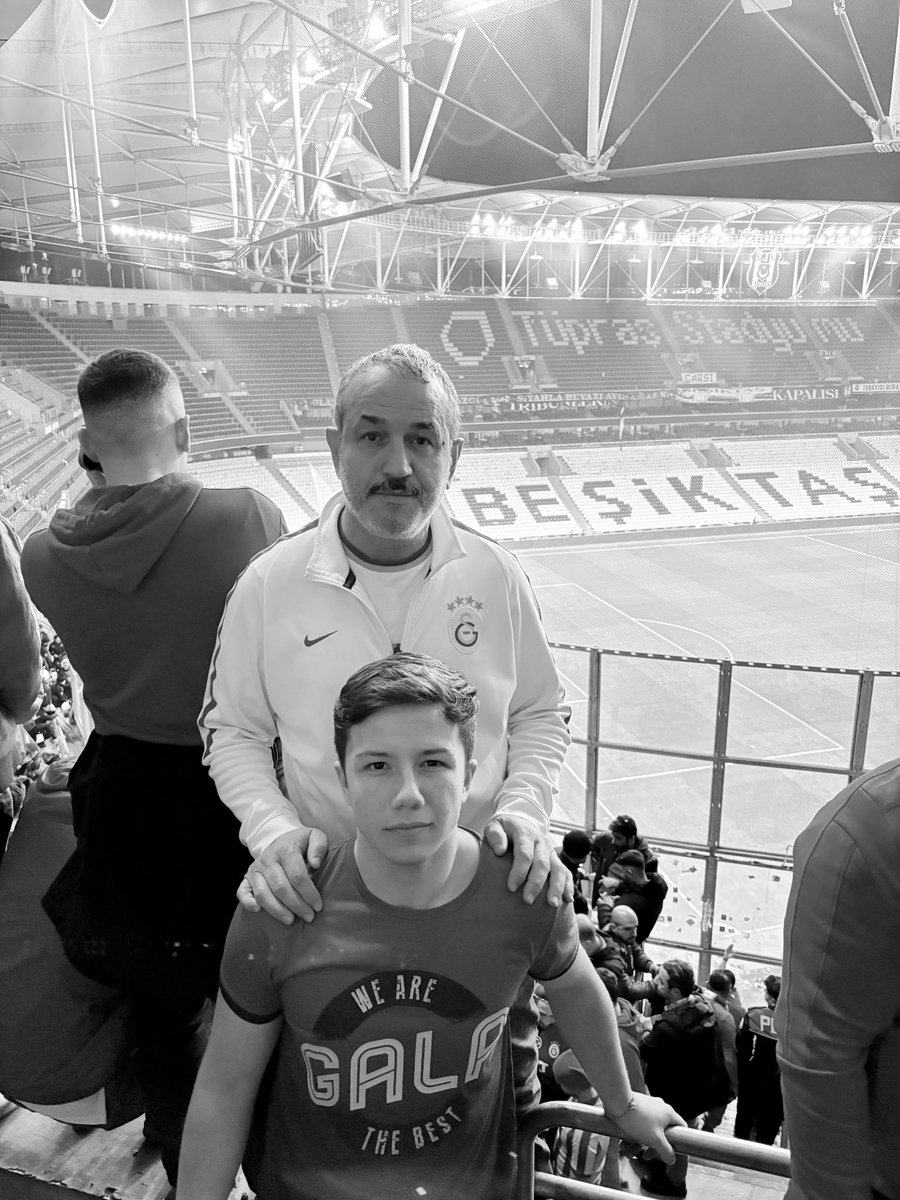 Avanti_Cimbom's tweet photo. Allah herkese senin gibi abi nasip etsin biz seninle ölüme ABİ @SebahattinReis https://t.co/xlSoytHg3r