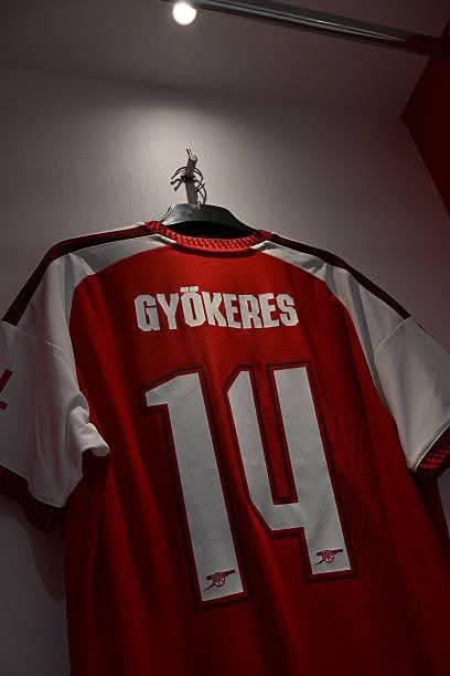 ArsenalForeverG's tweet photo. 📸Dressing Room 📍 https://t.co/xcq8Ec6vXw