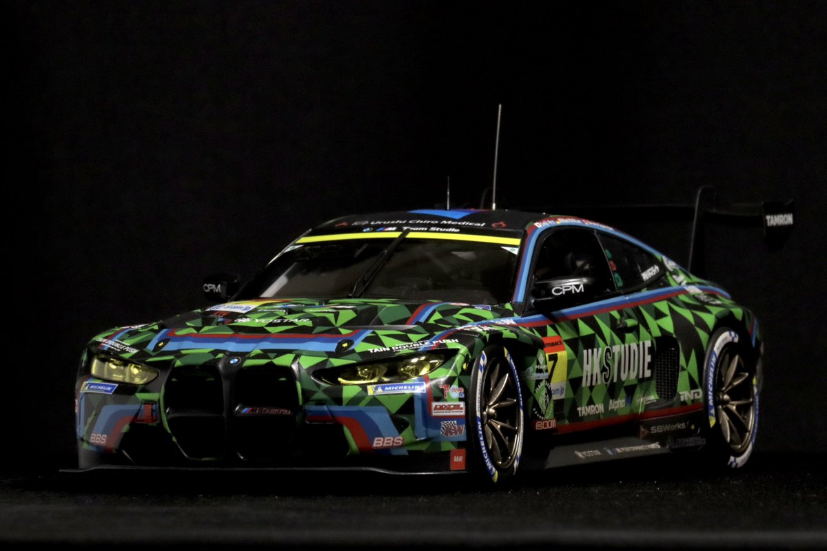 AK2jgja's tweet photo. 1/24 BMW M4 GT3
2024 スーパーGT 7号車

 e-Moduloさんのデカールで制作しました。
 緑と黒の迷彩柄は全てマスキング、車体全体のMストライプもマスキングで表現しました。

制作期間半年ですが、僕が車を好きになるきっかけとなった車なので完成できてよかったです😆

#teamstudie https://t.co/q4vHXRZIUU