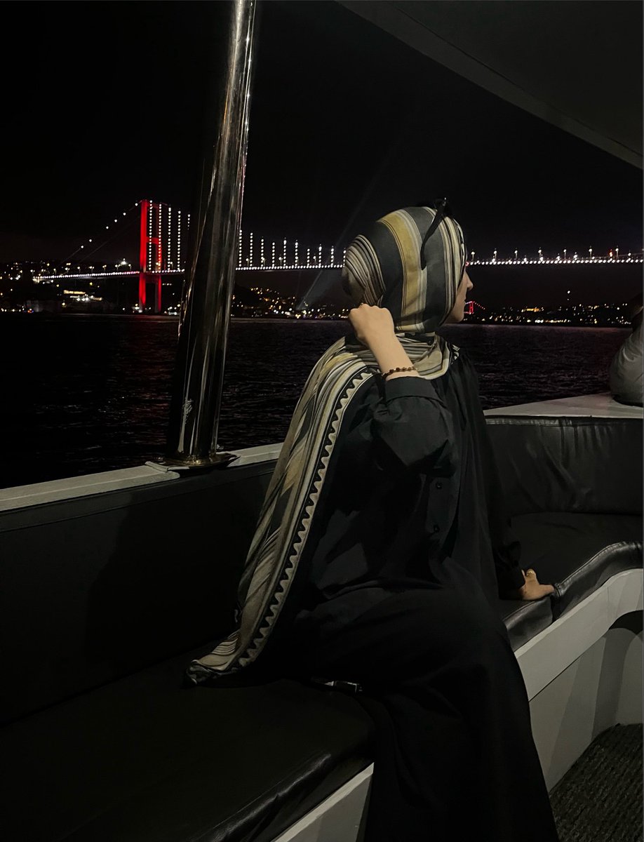 tthebeyzaa's tweet photo. esmer bir akşam vaktiii https://t.co/UeUVHnRrEU