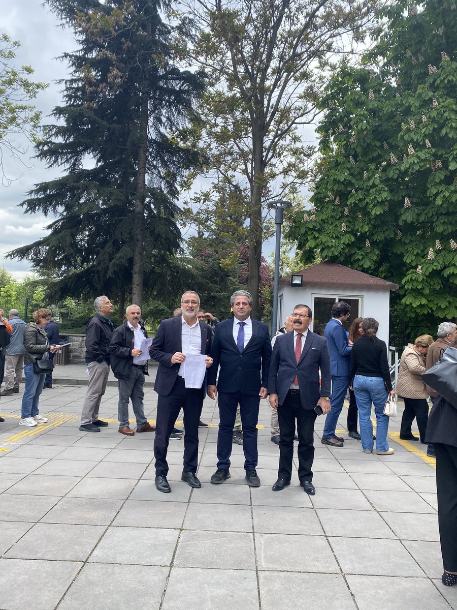 cancankesen's tweet photo. Anayasa Mahkemesine memura verilen,
Emekliye verilmeyen “Seyyanen Zam”davasıyla ilgili 18 Mayıs’ta
1 milyon imzayla başvuru kampanyası yapmıştık.
AYM Başvurularımızı incelemeye alarak dosyaları birleştirme kararı verdi.
Nihai karar ilk dosya üzerinden verilecek.
Hadi İNŞALLAH 🙏 https://t.co/IKC6sqIzQJ