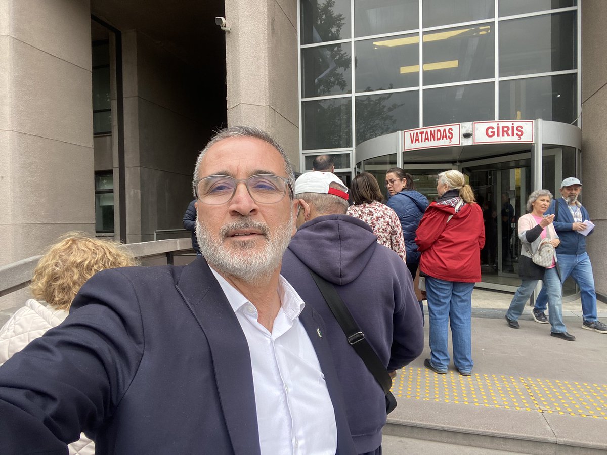 cancankesen's tweet photo. Anayasa Mahkemesine memura verilen,
Emekliye verilmeyen “Seyyanen Zam”davasıyla ilgili 18 Mayıs’ta
1 milyon imzayla başvuru kampanyası yapmıştık.
AYM Başvurularımızı incelemeye alarak dosyaları birleştirme kararı verdi.
Nihai karar ilk dosya üzerinden verilecek.
Hadi İNŞALLAH 🙏 https://t.co/IKC6sqIzQJ