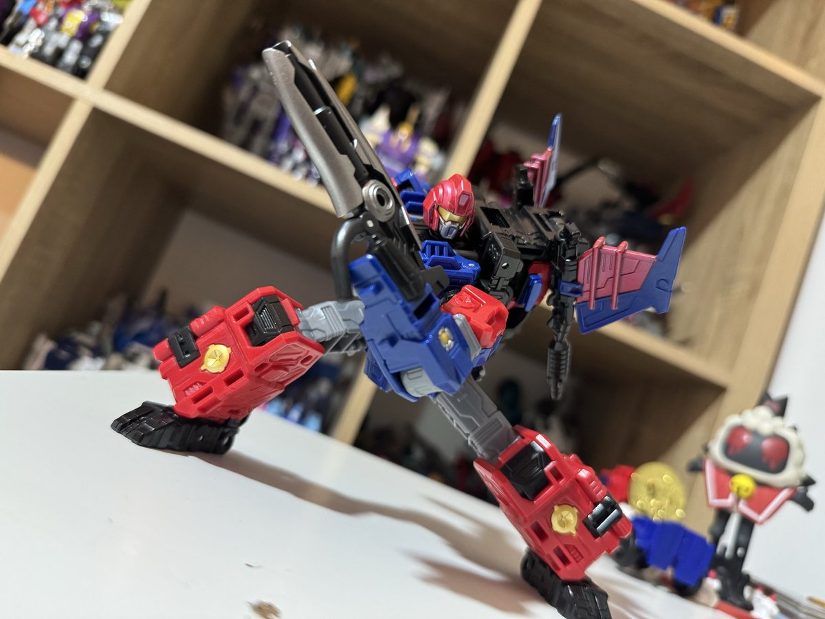 bunzobuggo's tweet photo. I really like AOTP Nexus :D https://t.co/2DsOUzpjQv