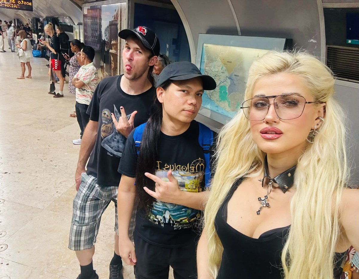 MelodiusDeite's tweet photo. Day off at Lisbon, Portugal 🇵🇹🌤🫶
Melodius Deite Team 🤘
#MelodiusDeite #Lisbon #Portugal #PowerMetal #MelodicMetal #SymphonicMetal #ProgressiveMetal #HeavyMetal #TourLife #Travel #Europe https://t.co/pdXbDIs4pr