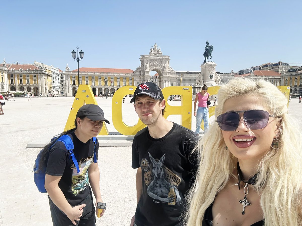 MelodiusDeite's tweet photo. Day off at Lisbon, Portugal 🇵🇹🌤🫶
Melodius Deite Team 🤘
#MelodiusDeite #Lisbon #Portugal #PowerMetal #MelodicMetal #SymphonicMetal #ProgressiveMetal #HeavyMetal #TourLife #Travel #Europe https://t.co/pdXbDIs4pr