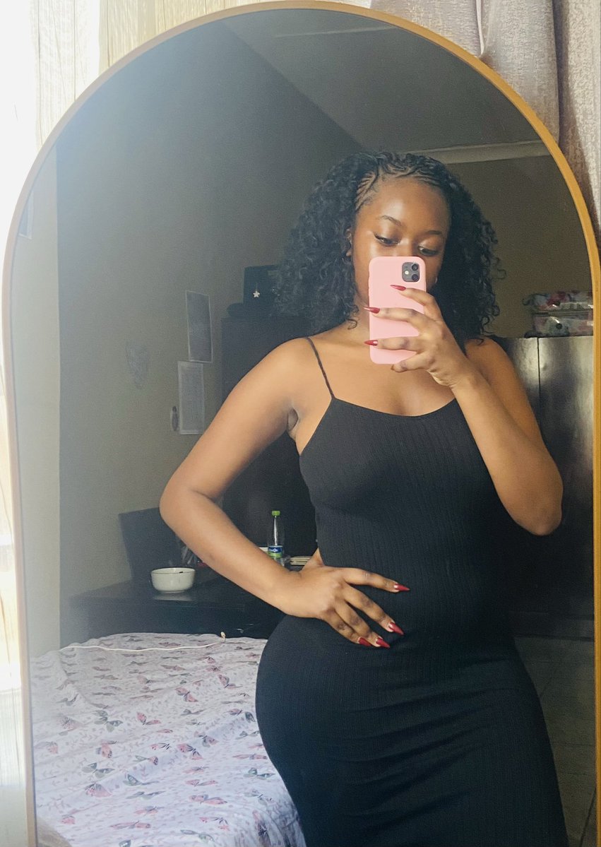 FaithShibambu's tweet photo. Chilled Sunday 🌻 https://t.co/2hyXdLXa5o