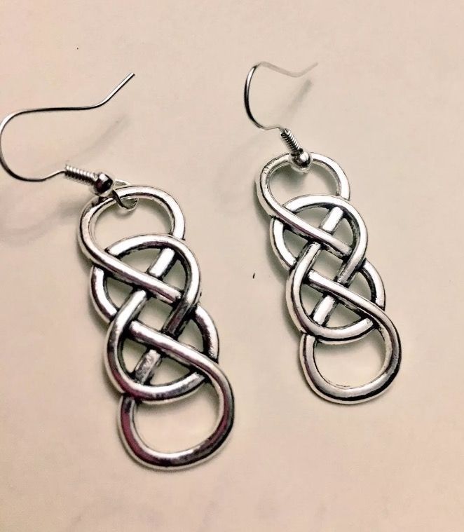 etsybohojewelry's tweet photo. https://t.co/GyToqccl9H
ππβ¬οΈ
10$ only with free shipping usa
#DoubleInfinity #CharmEarrings #Gf #Wife #Bff #fiance #lover
#InfinityJewelry
#Infinityearrings
#IntertwinedInfinity
#DoubleKnot
#SymbolicJewelry
#MeaningfulGifts
#GiftOfForever
#AnniversaryGift
#PromiseJewelry https://t.co/4NoNo9mfcX