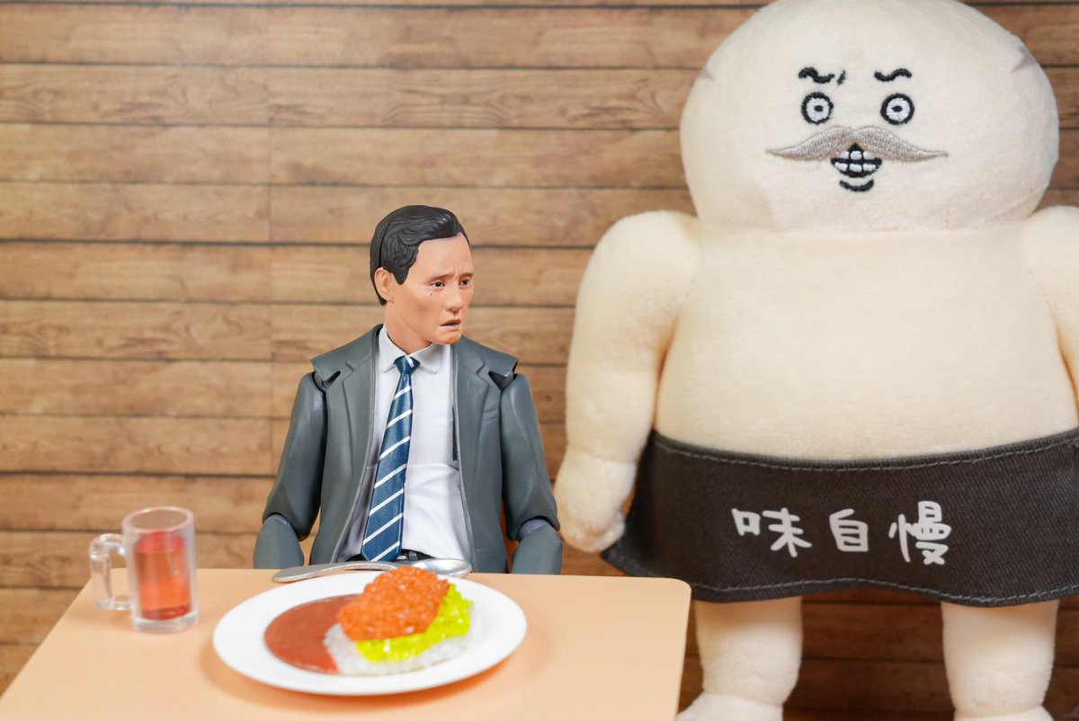 suekichiii's tweet photo. なんでここの店主は上半身裸なんだ… https://t.co/WEgarJvOsB