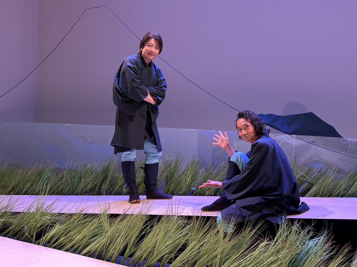 mikikura_no_kai's tweet photo. 【終演しました！】

みきくらのかい第十八回公演
「北斎ばあさん」

〈出演〉
小野大輔、三木眞一郎

ご来場いただいた皆さま、お気持ちを寄せてくださった皆さま、誠にありがとうございました！

グッズのご予約が明日正午よりスタートします🌊
お見逃しなく！

#北斎ばあさん https://t.co/q0h9vMoaca
