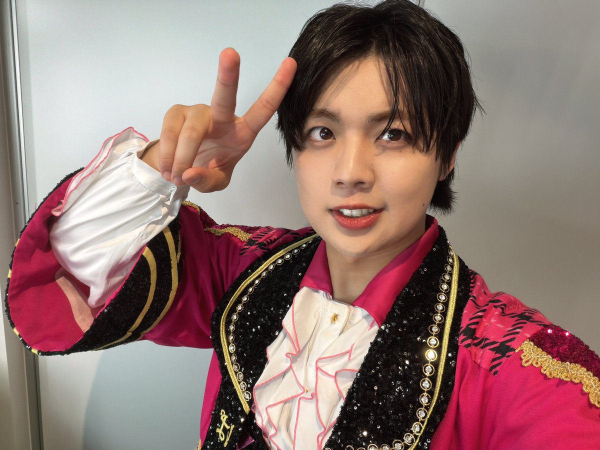 nagi_paragon's tweet photo. #でか美祭 めちゃくちゃ楽しかったよ〜
大きい会場で歌えたこと凄く楽しかった！
出演者の皆さんも凄く暖かくて素敵な時間でした！！！ありがとうございました！ https://t.co/x7O4uZDHJf