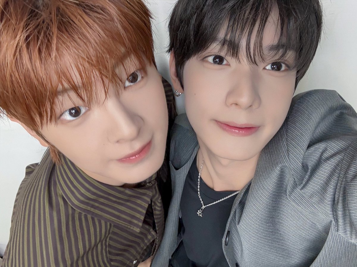 flareu_official's tweet photo. [#FLARE_UPDATE] 260809 FLARE U (플레어 유) 1st Mini Album [YOUTH ERROR] 발매 기념 이벤트 in TAIPEI

#FLAREU #플레어유
#YOUTH_ERROR #WAY2U https://t.co/PBmK6dCE8v