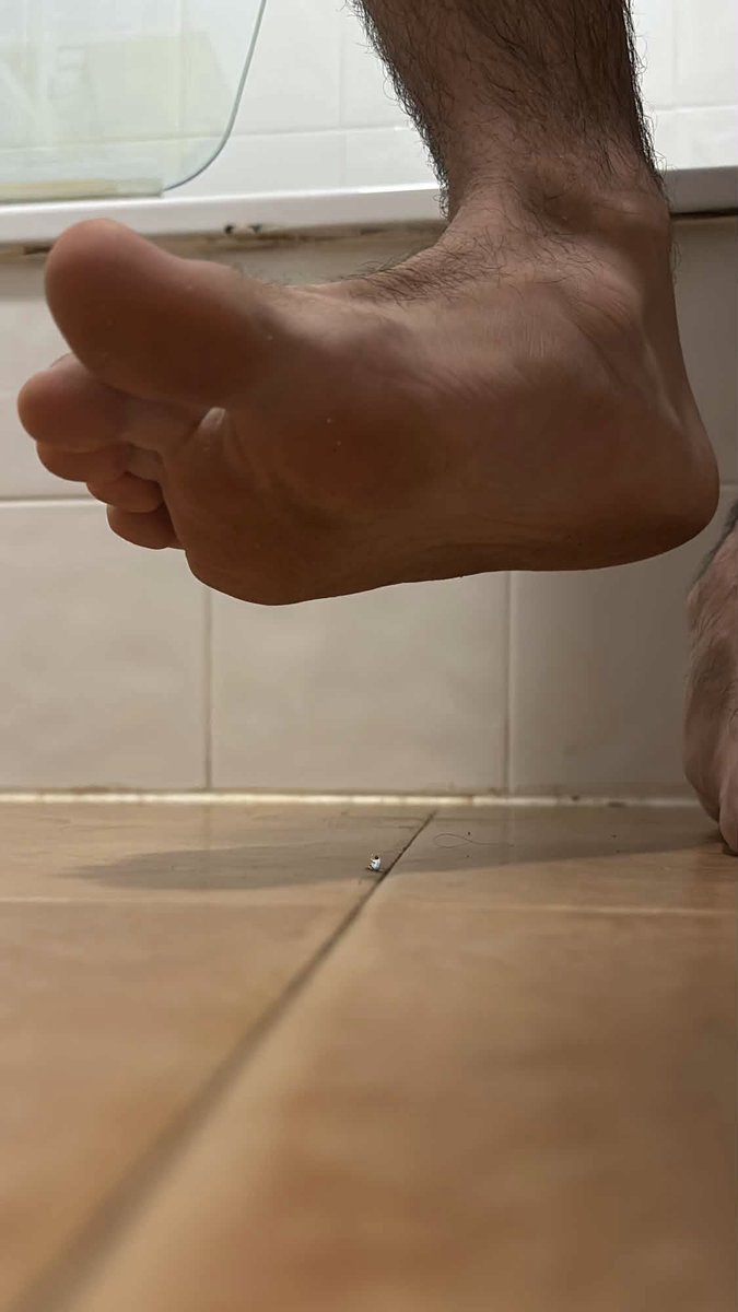ShrunkSquashed's tweet photo. Smashed by Alejandro
#giant #malegiant #macro #macrophilia #shrunk #shrinking #crushed #steppedon https://t.co/3QbpuNvVge