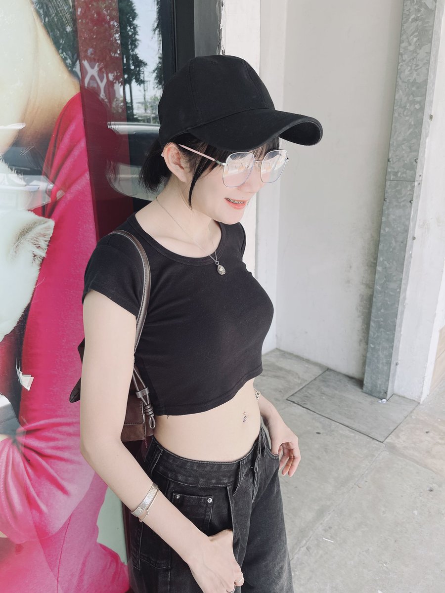 Nerosweety02's tweet photo. เป็นผู้หญิงแมนๆ 😎 https://t.co/J5BWS77ZxT