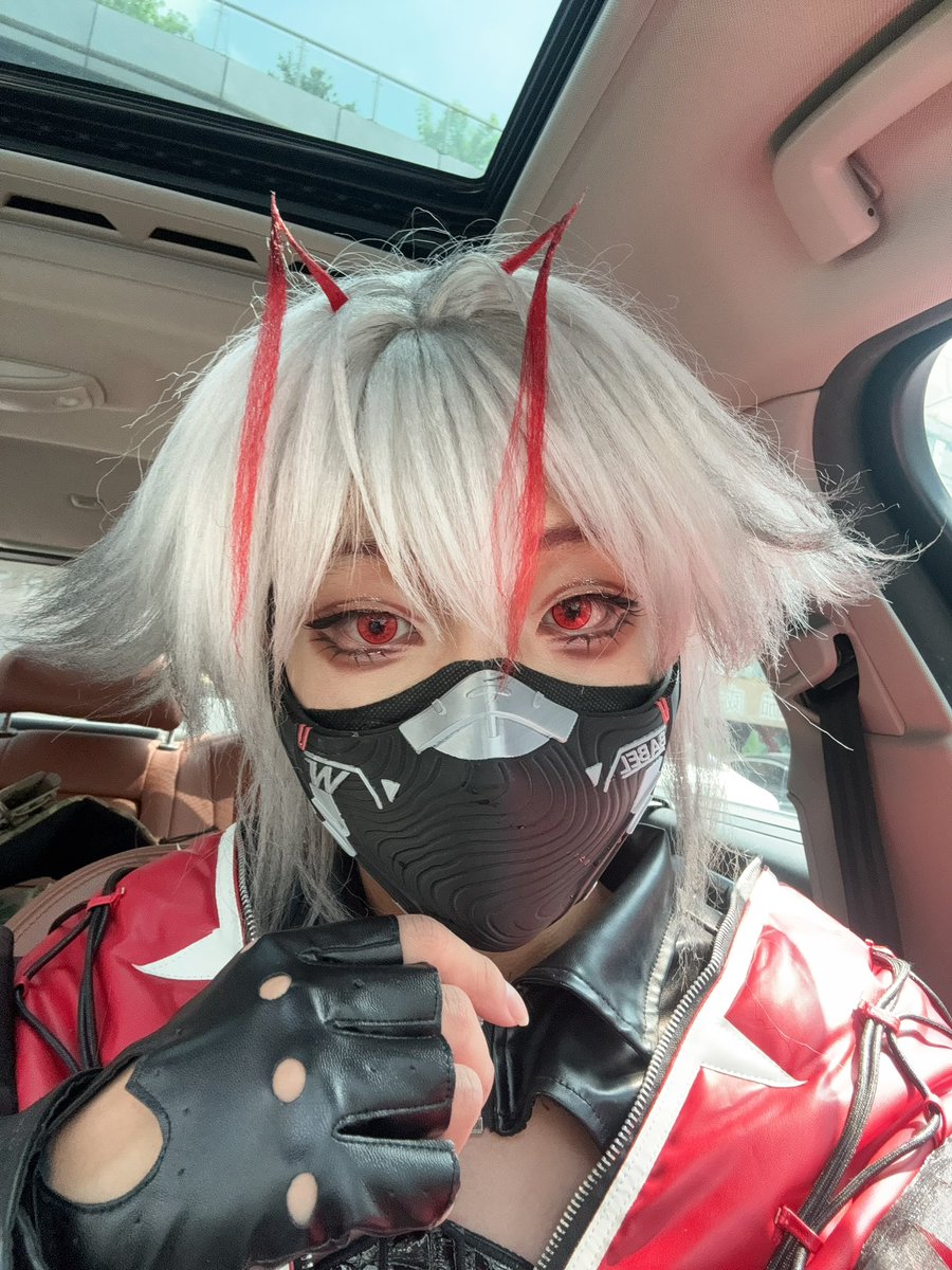 Fromtheghos's tweet photo. 老大摸下巴真的很爽多摸摸💕 #成都 #伪娘 #cosplayㅤㅤㅤㅤㅤㅤㅤ https://t.co/mdd17Kuiai