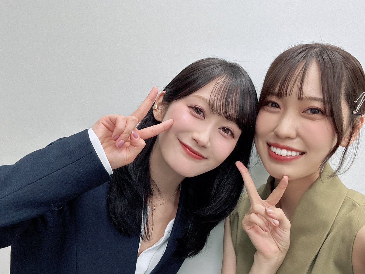 arisa_kori's tweet photo. #まえかぶみなみ
株主総会 第1部に出演しました！
さきちゃんと2人トーク、楽しかったです🫶🏻
みなさん、これからもみなみ社長と共に歩んでまいりましょう〜🏢✨

さきちゃんが撮ってくれた秘書っぽい写真を添えて🧑‍💼📸 https://t.co/YW8RQ3VnJV