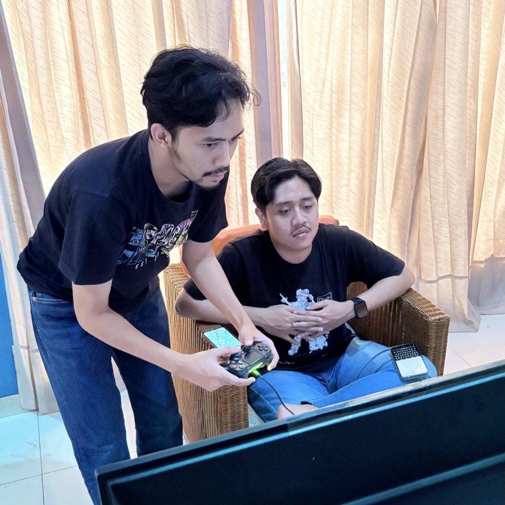 risfrance's tweet photo. Hbd bib sahabatnya bob 
@MollyBrimstone https://t.co/xQgDq8GM9G