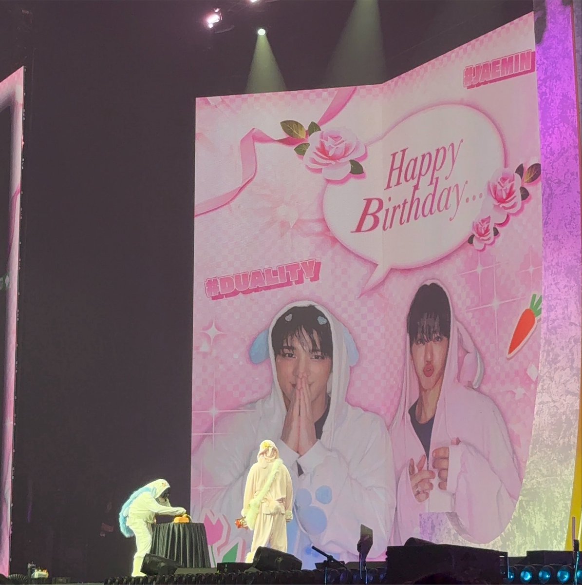 jaeminners's tweet photo. JAEMIN BIRTHDAY PROJECT TODAY!! OH HE IS SO LOVED BY EVERYONE!!! 😭💕 https://t.co/nt7xmT5Rie