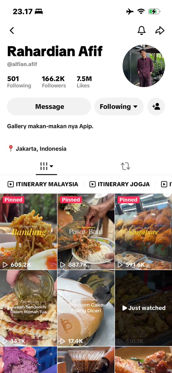 goofiei's tweet photo. mau berterima kasih sama kaka ini udah buat konten foodies dengan gaya VO seperti acara TV😭😭😭 jujur aku menonton semua videonya sampai tertidur karena COMFY BGT KYK LG NONTON TV😭😭😭😭🫰🏻🫰🏻🫰🏻 tetap buat konten trs pls https://t.co/r739xnba3T