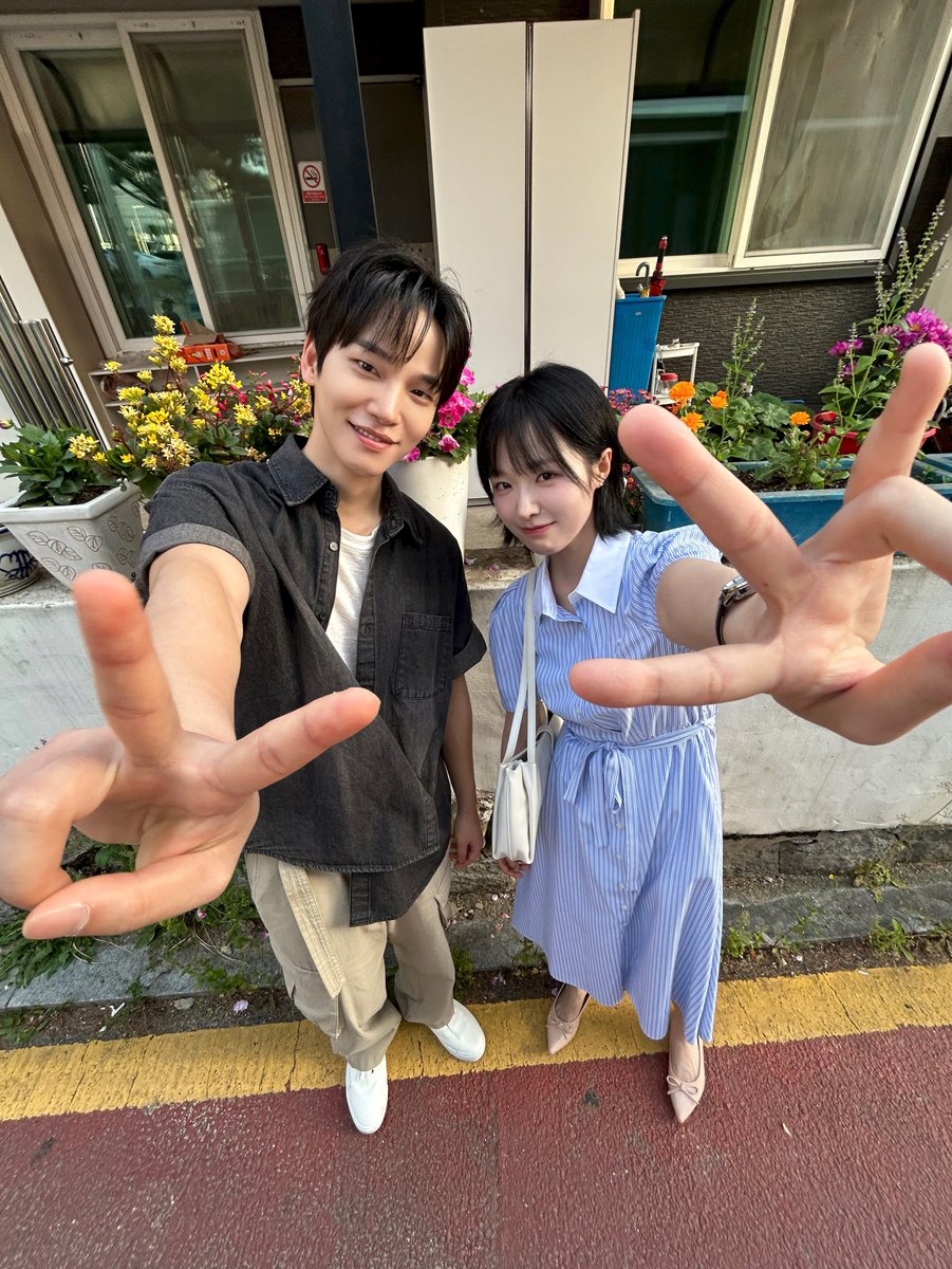 xustlovexou's tweet photo. 규오희나 이것머애요? 넘귀>.< https://t.co/LR6glfuFnV