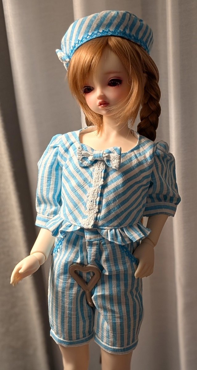 petit_nonb's tweet photo. 窓にパンツタイプのリボンドレスセット（SD）、横浜にハイウエストドレスセット（SD）、秋葉原ドルポに猫耳セット（ミニっ子）を納品いたしました。
お近くにお越しの際にはどうぞよろしくお願いいたします。
ドレス担当より https://t.co/5cXpGb5t34