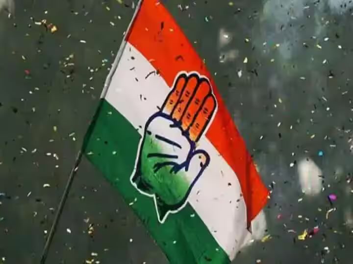 abhi_palaskar1's tweet photo. मी शिकलो काँग्रेसच्या काळात 
मी जॉबला लागलो काँग्रेसच्या काळातच 
ह्याच मला भान आहे..
आणि हे मी माझ्या GenZ पिढीतल्या मुलाला समजावून सांगितलंय..👍✋🏻
#काँग्रेस https://t.co/Txys8MzZDy