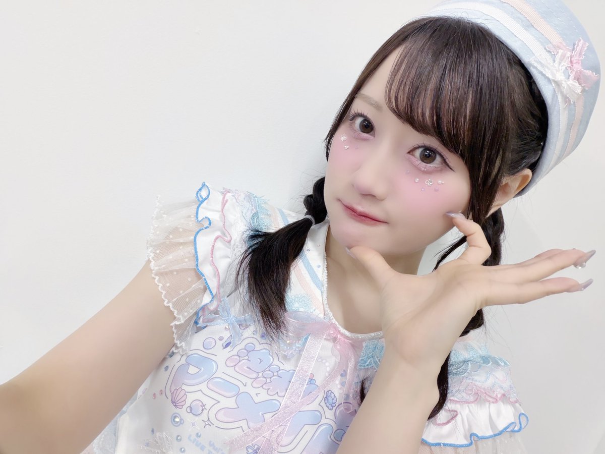 yui_ogura_815's tweet photo. 🫧Yui's＊Company. 
　LIVE TOUR 2026SUMMER🫧
 ～ #泡沫のマーメイド♡～🧜‍♀️ in群馬💚

久しぶりの地元 群馬公演🫶
駆けつけてくれたみんな
ありがとう〜໒꒰ྀི ∩˃ ᵕ ˂∩ ꒱ྀི১✨

あちあち過ぎた〜‼︎☀️
全員お見送りは初めての試みだったけど、
みなさん一人一人のお顔が見れて
嬉しかったです🥺

たくさん汗をかいたので、
しっかり水分補給をして
今日はよく休みます♪

次は、渋谷でまた逢おうね🌻

#小倉唯FCライブツアー2026
