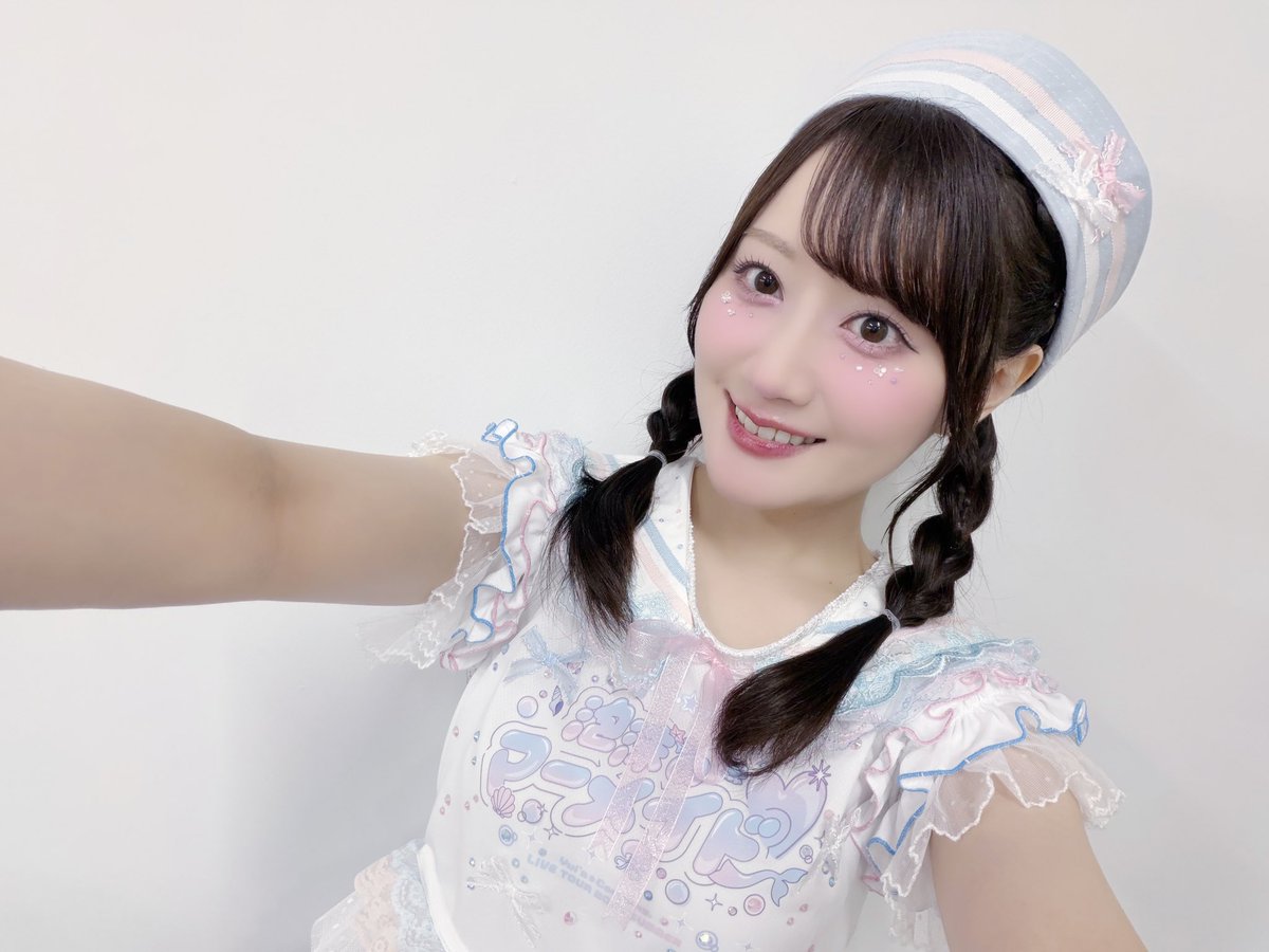 yui_ogura_815's tweet photo. 🫧Yui's＊Company. 
　LIVE TOUR 2026SUMMER🫧
 ～ #泡沫のマーメイド♡～🧜‍♀️ in群馬💚

久しぶりの地元 群馬公演🫶
駆けつけてくれたみんな
ありがとう〜໒꒰ྀི ∩˃ ᵕ ˂∩ ꒱ྀི১✨

あちあち過ぎた〜‼︎☀️
全員お見送りは初めての試みだったけど、
みなさん一人一人のお顔が見れて
嬉しかったです🥺

たくさん汗をかいたので、
しっかり水分補給をして
今日はよく休みます♪

次は、渋谷でまた逢おうね🌻

#小倉唯FCライブツアー2026