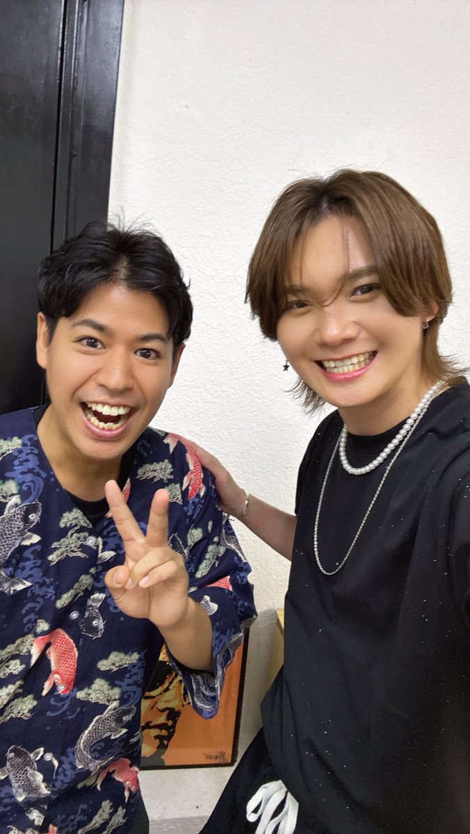 hikaru_inaba_'s tweet photo. 今日は北村悠さんバースデーin東京
ありがとうございました！
悠さんの全てを包んでくれるような包容力大好きです！
そんな大好きな悠さんの誕生日を一緒に祝えて幸せでした！
改めてお誕生日おめでとうございます🎂
これからも仲良くしてください（笑） https://t.co/epS0h02kl9