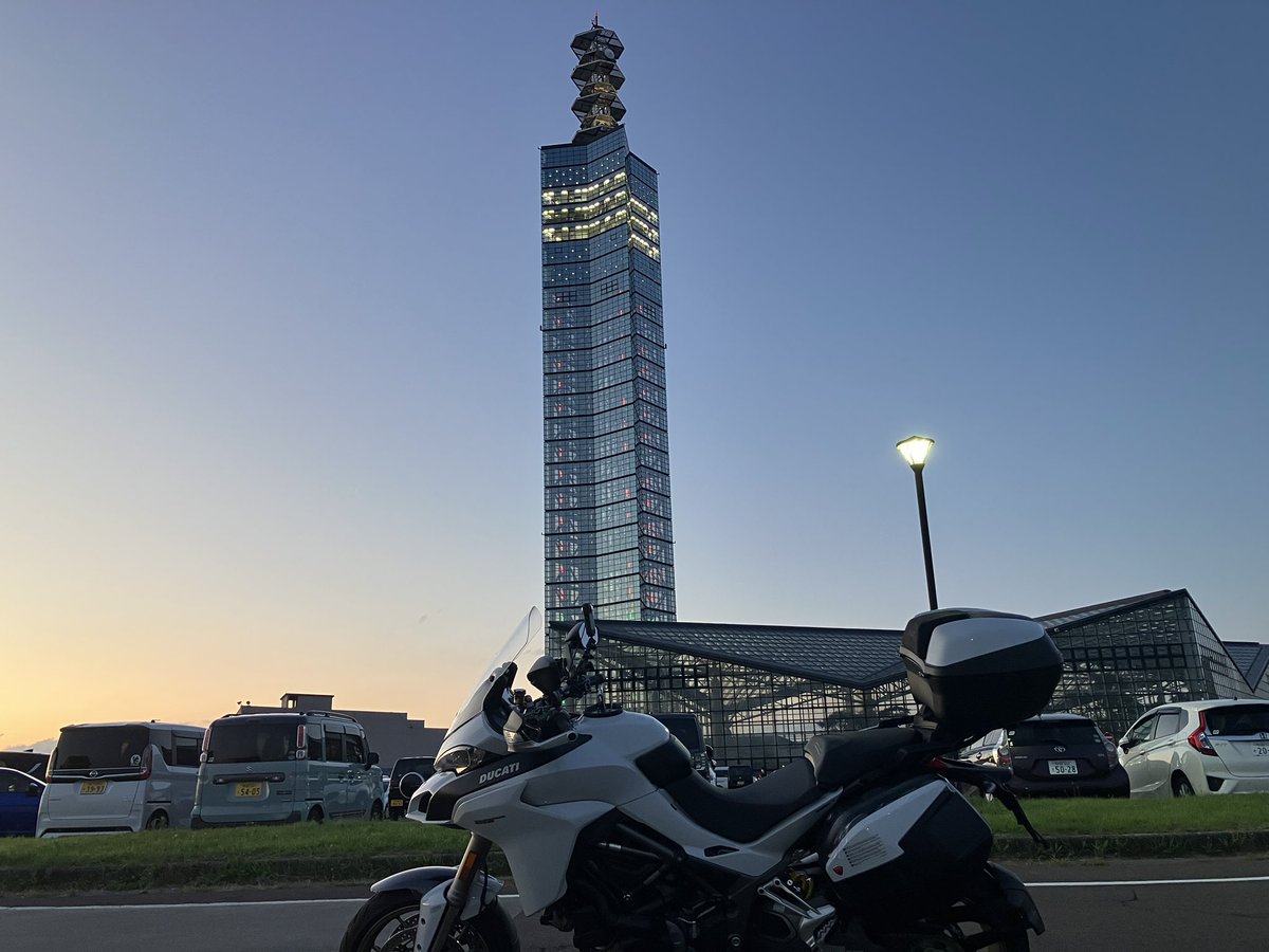 ToyamaBike's tweet photo. 旅の日記📝
寒風山 https://t.co/HLGkCLMxLz