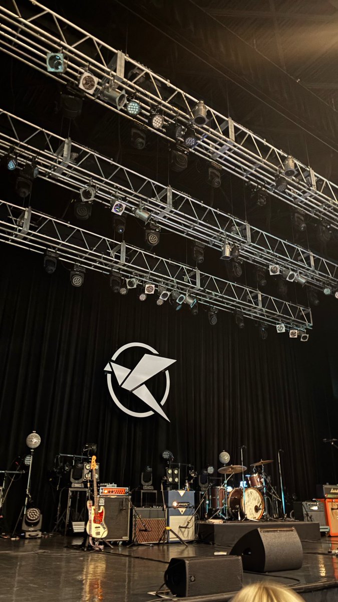 utausagi___'s tweet photo. 8/7 KOTORI pre. "12" Tour
はじめてKOTORIのワンマンみきちゃんと！🍻⭐️ちょーーー楽しくていまだに動画見返してる🥹🥹TORI ROCKも行こうねー😸❣️❣️またワンマンも絶対いく！ https://t.co/1bPt9ibY0V