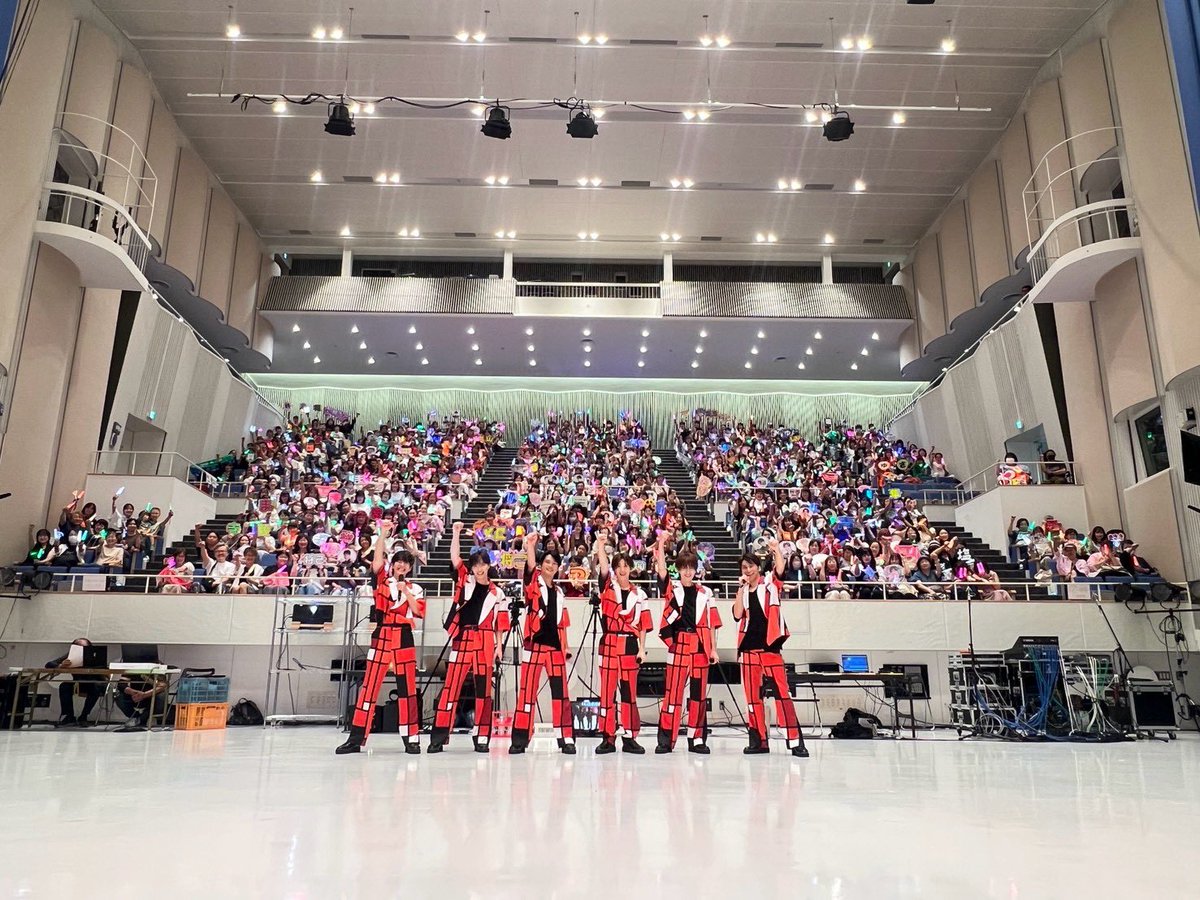 masaki_shiota17's tweet photo. SHOW-WA寺田青山の青春時代を取り戻せ！
第二回CBC公開録音＆スペシャルミニライブに来てくれた皆さんありがとうございました☺️🔥

この放送も後日放送されますので来れなかった方も楽しめる内容なので待っててね👍✨

色んなゲームしたり歌ったり、その模様がラジオで観れるのもワクワクしてる！

いつも応援ありがとね！

3日間の遠征お疲れ様でした🙏✨

#SHOW_WA