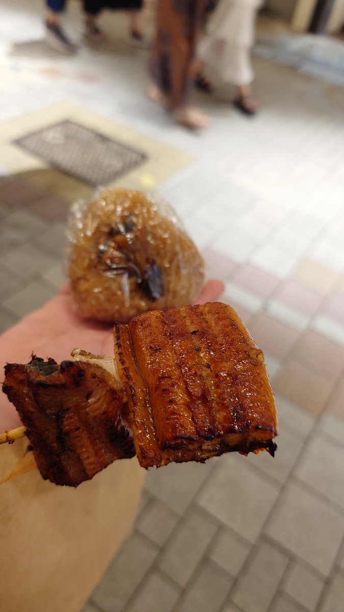 alt0035's tweet photo. 鰻！ https://t.co/TDaIuphTFz