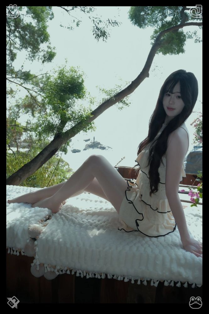 taurusick's tweet photo. Elara remained silent, her gaze fixed on him, icy and unwavering, causing Julian's smug grin to slowly dissolve as a flicker of discomfort spread across his features. "What's the matter?" he inquired, "Have I said something that bothered you?" 🍍🍌 blended tropical fruit dri https://t.co/ObdpMYHKOK
