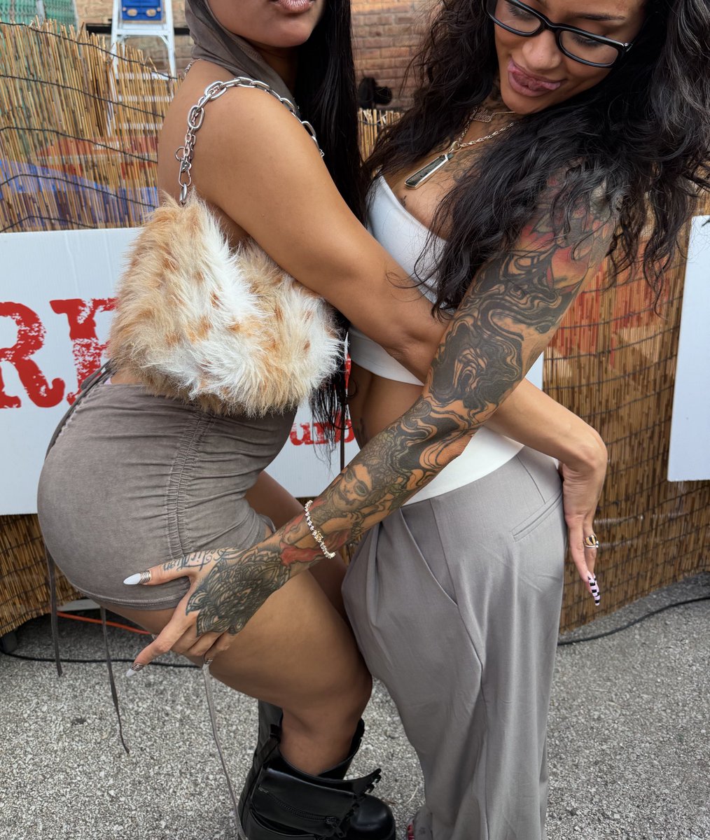 djsimmy__'s tweet photo. bad bitch link up @Kehlani https://t.co/V7tW4CugXT