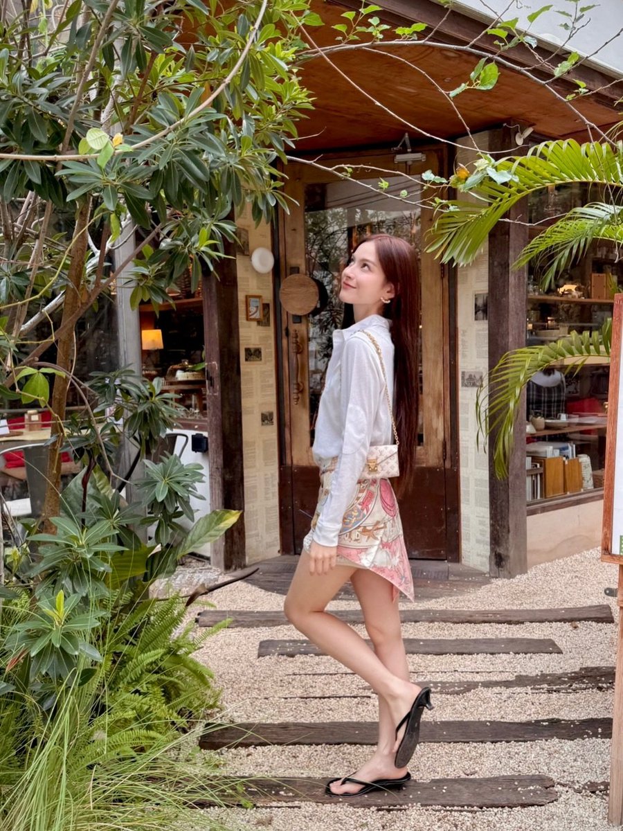 AlounSeag's tweet photo. สดใสมากๆ 
#primiily #ลูกหมีของพรีม 
#Louisvuitton @LouisVuitton https://t.co/I7LXWwl99b