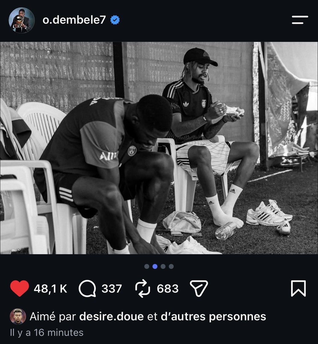 maesenhess's tweet photo. Le fait que Dembélé ait l’ensemble du PSG mais pas Barcola 💔 https://t.co/ax8pGfVznO