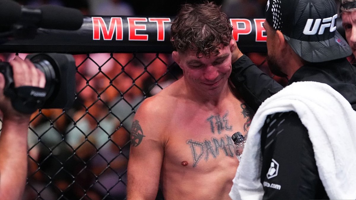 MMAJunkie's tweet photo. After a career of nearly 20 years — and a bunch of #UFC record book entries — Darren Elkins fought for the last time at #UFCVegas120. He's now part of our list tracking retirements for 2026. Take a look at who else has hung up the gloves.
Full story: https://t.co/3Kfle9Ykgn https://t.co/CL3XBEPOoL