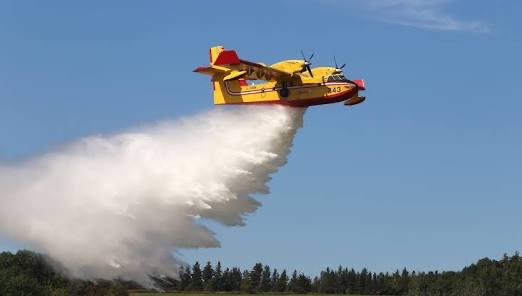 PrairieVeteran's tweet photo. The Liberals have been spouting off about climate change since Trudeau got into power in 2015.

Since then, they felt it was more important to send money to Ukraine to fund a war than build literally 200+ of these water bombers and strategically place them around the country or in areas where the threat of "Climate Change" aka arson is highest.

They also completely failed to develop a national forestry plan to help protect areas around townships, reserves and infrastructure where threats are high. 

It was so freaking easy.

Now...........looks at BC burning to the ground.......How's that war on climate change going @MarkJCarney?