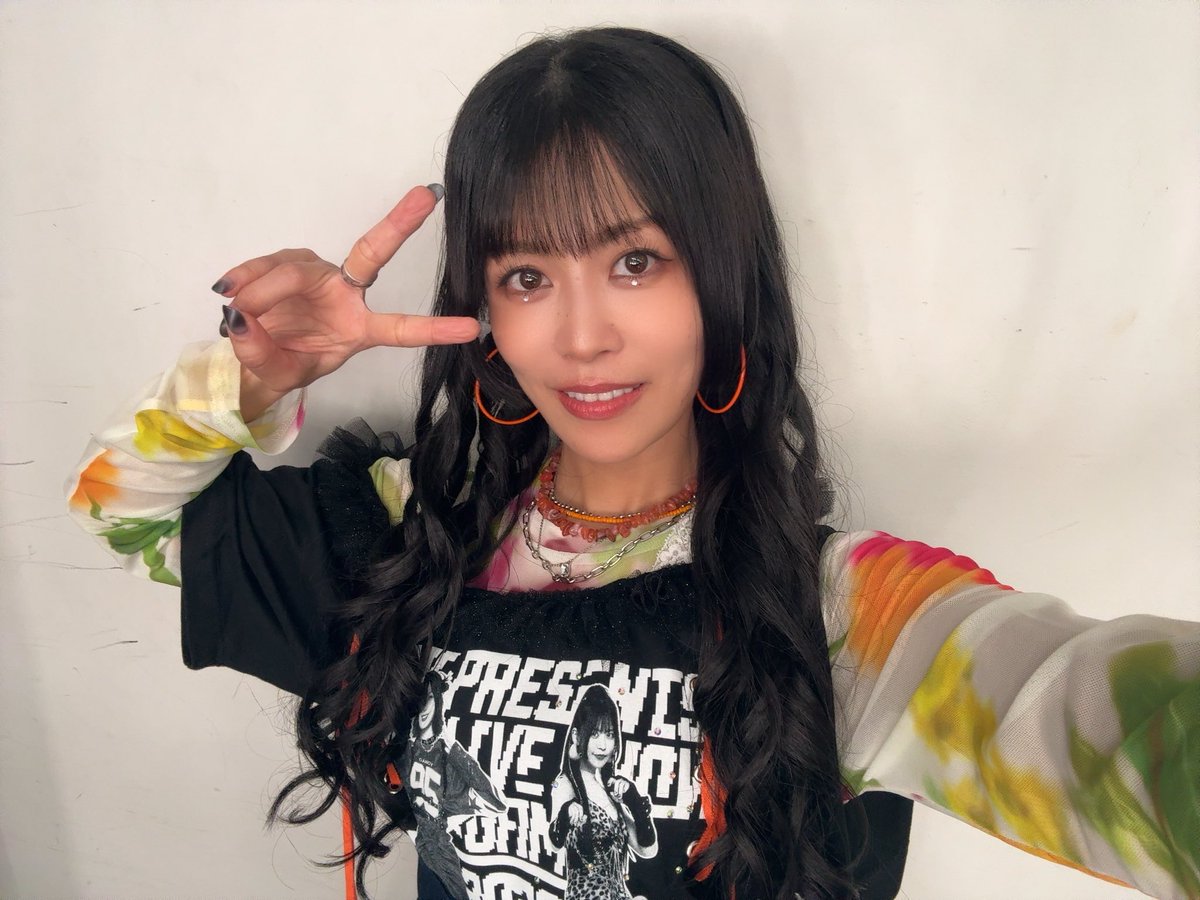 aiai_staff's tweet photo. #愛美_2MANLIVE_A_GAME DAY2 に 
#相羽あいな が出演いたしました🎮🌟

#愛美 さんとの2MAN LIVE、
お楽しみいただけましたでしょうか🎙️🔥？

お越しいただいた皆様、
ありがとうございました！ https://t.co/5I1W5bkmDa