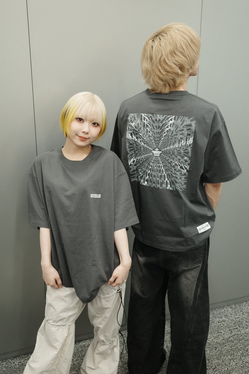 NMNL_staff's tweet photo. 『𝟱𝘁𝗵 𝗔𝗻𝗻𝗶𝘃𝗲𝗿𝘀𝗮𝗿𝘆 𝗟𝗶𝘃𝗲
 " 𝗗𝗢𝗖𝗨𝗠𝗘𝗡𝗧𝗔𝗥𝗜𝗨𝗠 𝟮𝟬𝟮𝟲 "』
グッズ着用写真はこちら👇🏻
#ノーメロ_DOCUMENTARIUM2026 https://t.co/EViExCPKJg