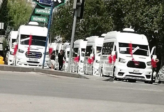 2011hsync's tweet photo. @ayse1643 Servisçilerin düğünü.
Hayırlı olsun... https://t.co/s7x64bz1oj